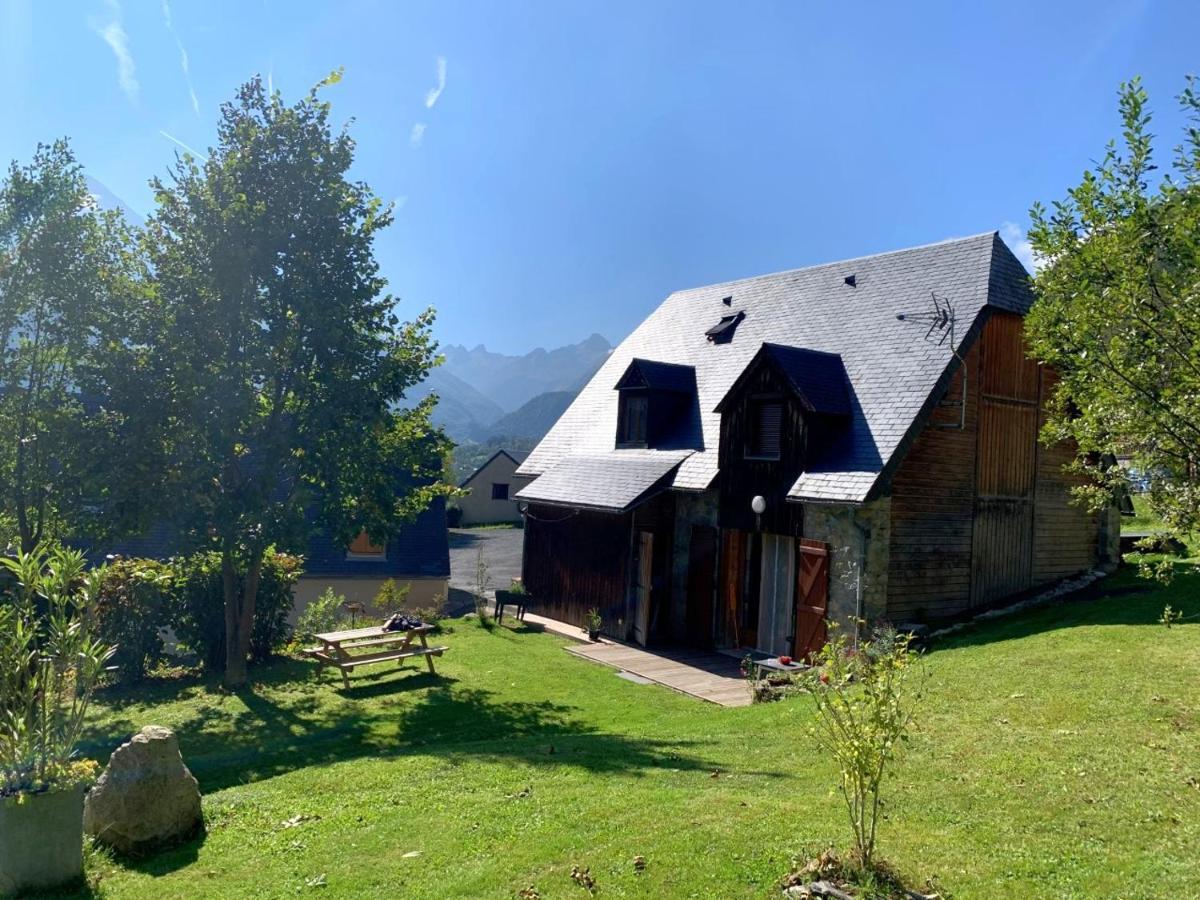 Appartement Dans Chalet Avec Jardin, Vue Montagne Aucun Bagian luar foto