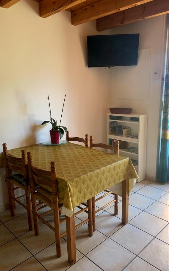 Appartement Dans Chalet Avec Jardin, Vue Montagne Aucun Bagian luar foto